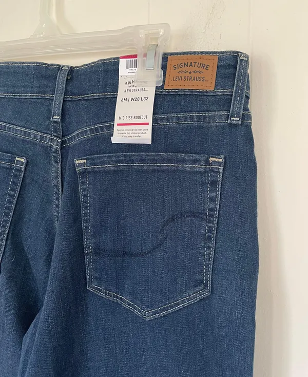 Signature by Levi Strauss NEW Mid-rise Bootcut jean Simply Stretch Women’s sz 6M - Image 7