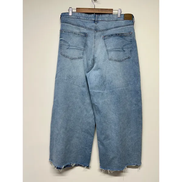 American Eagle Strigid Super‎ High Waisted Ultra Wide Leg Jeans 16 Short - Image 3
