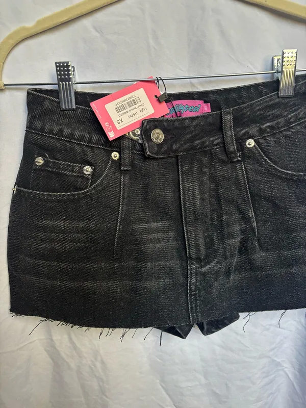 Edikted Low Rise Denim Micro Skort - Image 8