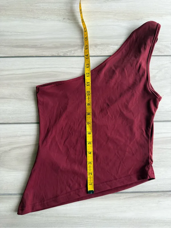 Edikted Knotted One Shoulder Asymmetric Top Maroon Small NWOT - Image 10