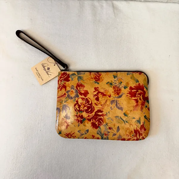 Patricia Nash Purse Cassini Leather Wristlet Wallet Floral Print Leather Bag - Image 2
