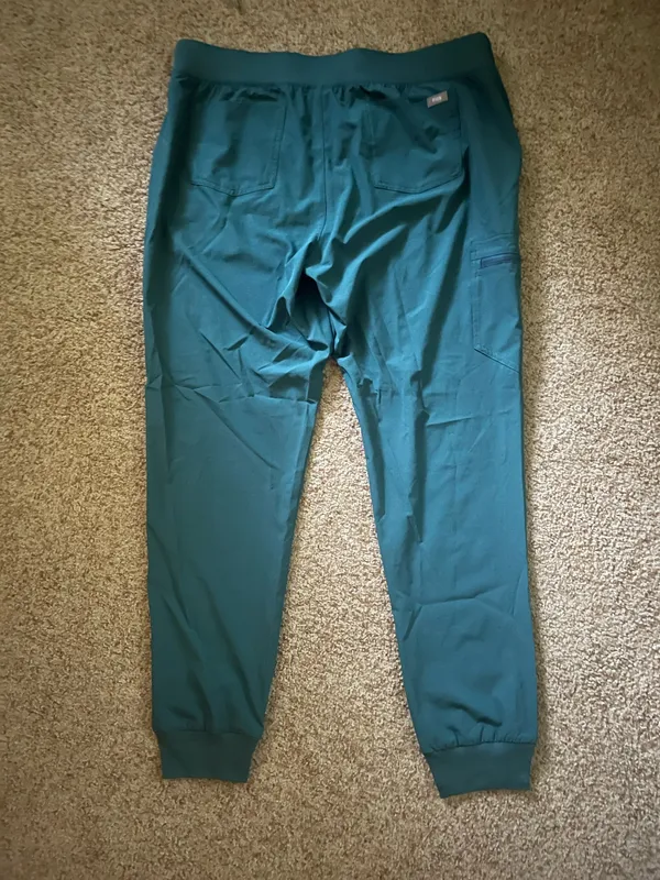 FIGS Scrub Jogger Pants - Image 5