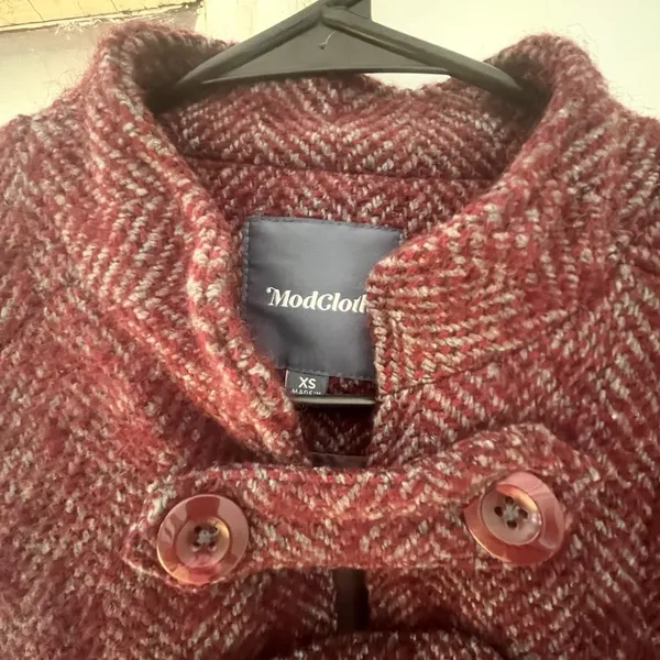 ModCloth Pardon My French Quarter Cape‎ Wool Blend Tweed Burgundy Size S - Image 3