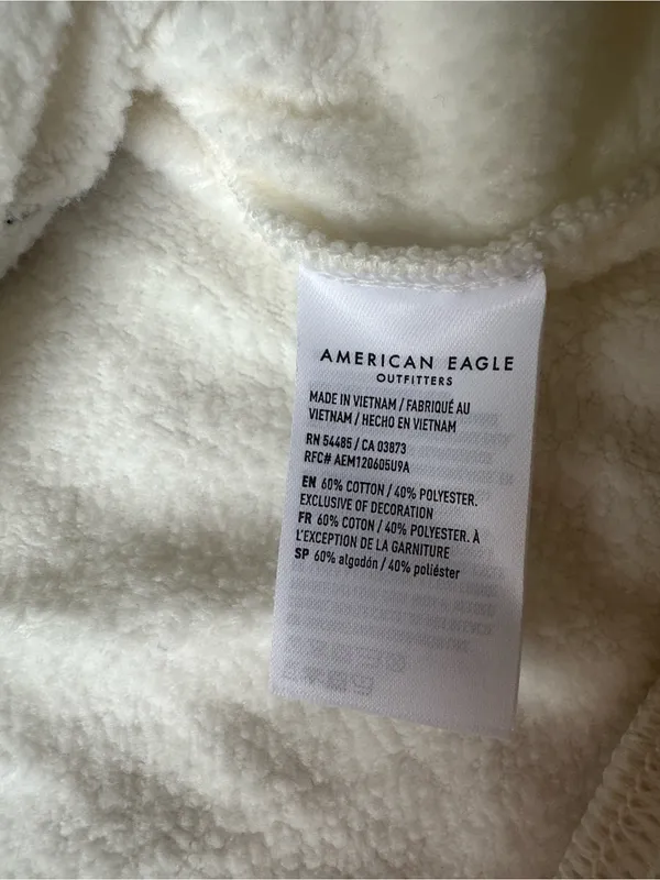 American Eagle Relaxed Graphic Sweatshirt with cherry details - Image 7