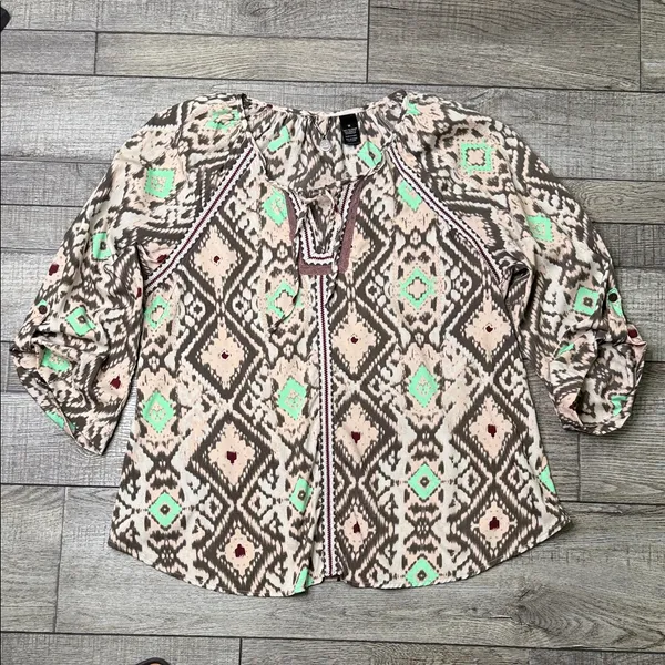 BKE Aztec Print Blouse - Image 2
