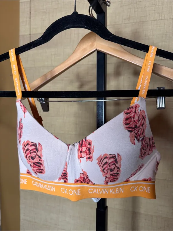 Calvin Klein CK One Floral Triangle Bralette Pink Rose Print Size Small - Image 2