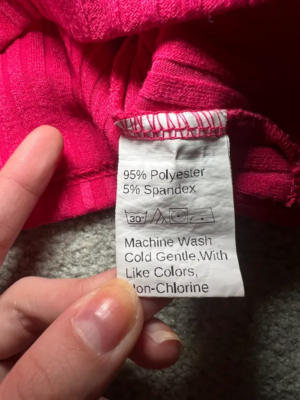 Hot Pink Cropped V-neck Tank Top Size Small - Image 4