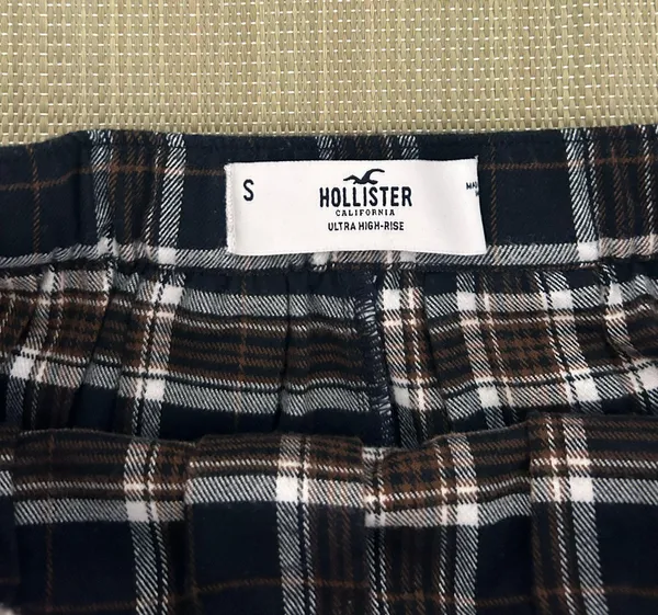 Hollister Pleated Skirt - Image 3