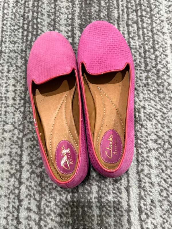 Clarks Artisan Pink Tige De Cuir Loafers Suede Flats size 6M - Image 4