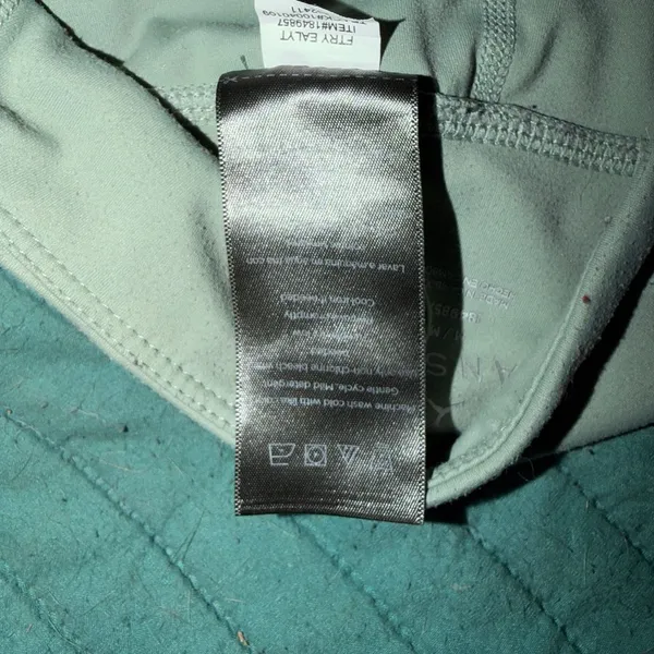 Danskin High Rise Sage Green Biker Shorts Stretch Athletic Activewear Size M - Image 5