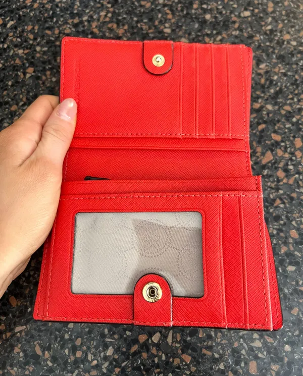 Michael Kors Wallet - Image 4