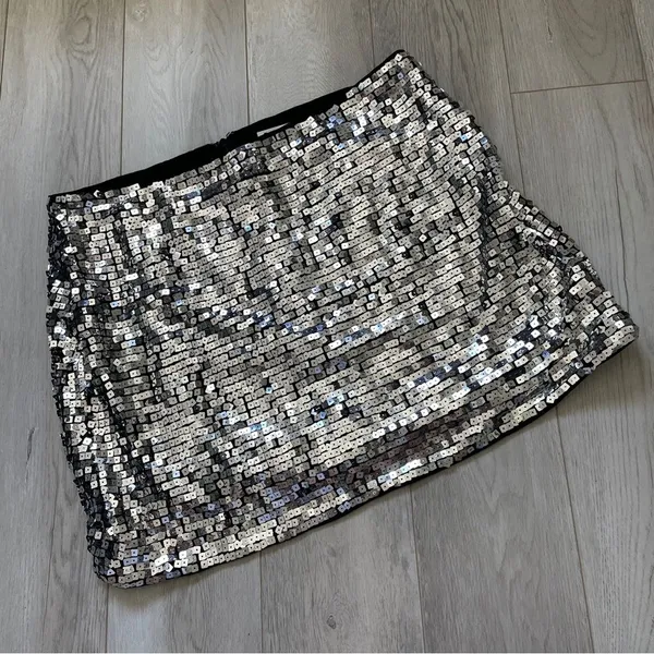 Reformation Sequin Two Piece Set: Kayla Crop Top (M) and Feliz Skirt (12) - Image 5