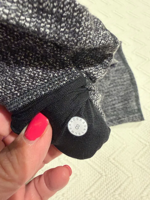 Lululemon leggings Gray size 8 - Image 5