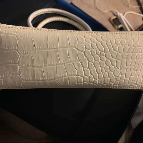Preloved Liz Claiborne vintage 90’s faux leather‎ cream purse - Image 4