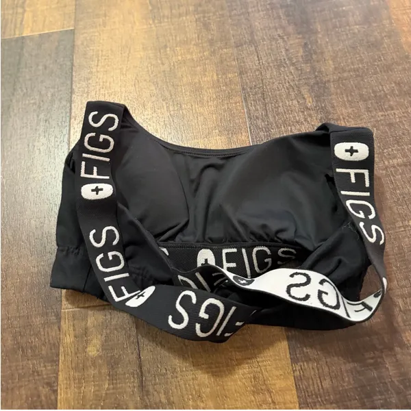 FIGS Black Sports Bra Crossback Logo Straps Medium Support Size XS - Image 7