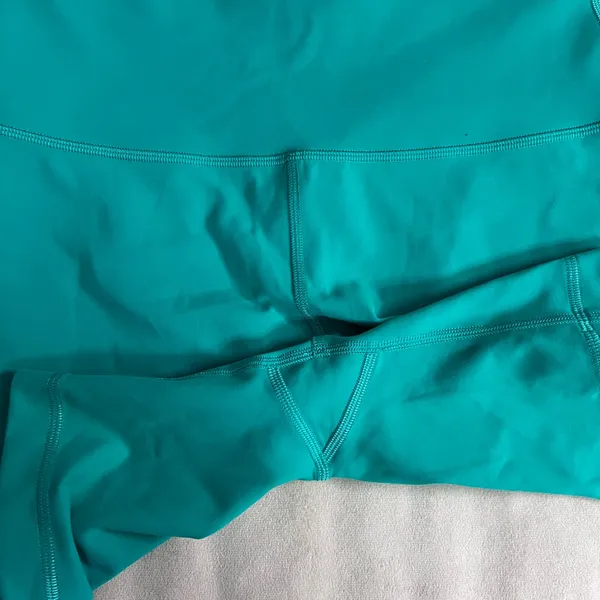 💚 Lululemon Align High-Rise Biker Shorts 8” Green | Size 8 | Yoga Athleisure - Image 2