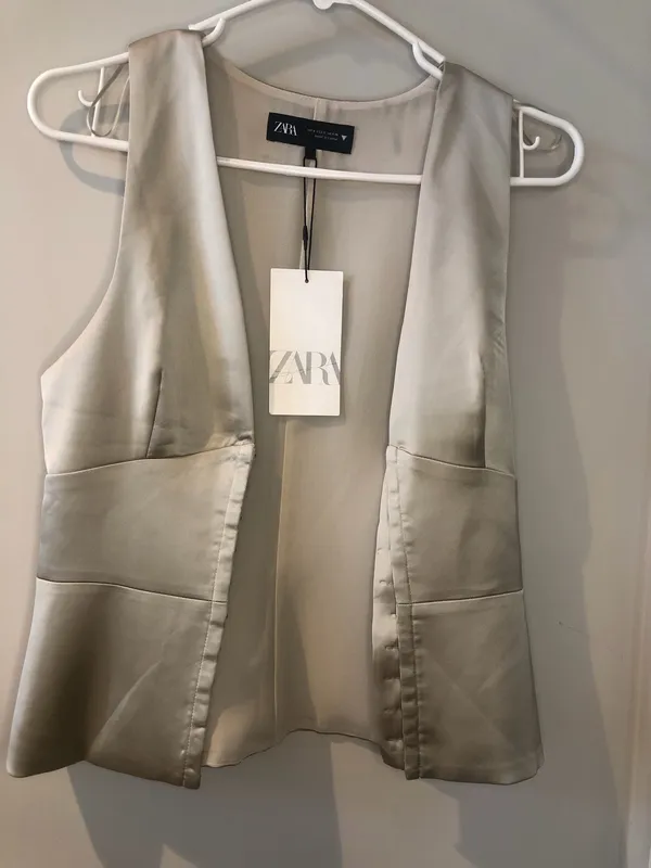 NWT Zara Champagne Satin V Neck Corset Top Peplum Hem. Size Small - Image 4