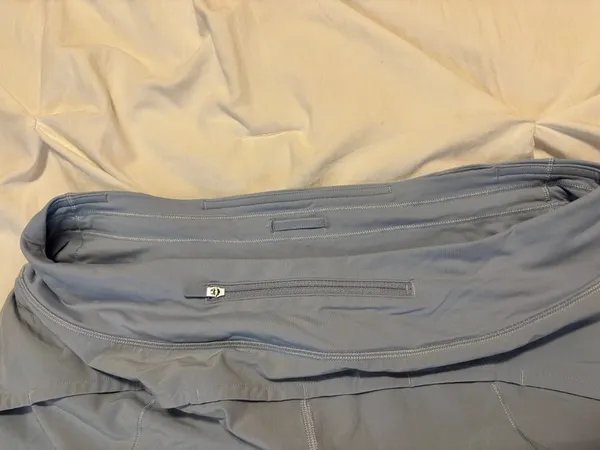 Lululemon Speed Up Low-Rise Shorts 2.5" - Image 4