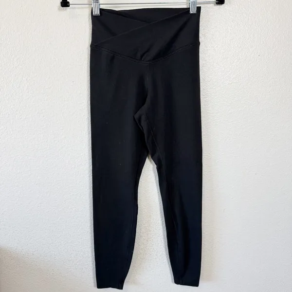 Old‎ Navy Active Extra High Rise Leggings PowerChill Black XS - Image 2