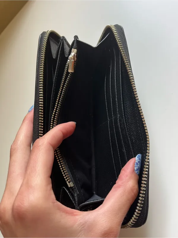 Coach Black and Gray Signature Zip Wallet - Image 12