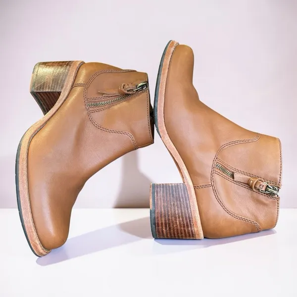 Old Money Clarks Clarkdale Dawn Tan Leather Chelsea Block Heel Ankle Boots 7M - Image 4