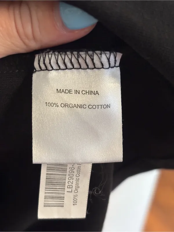 QUINCE 100% Organic Cotton Relaxed R Shirt in Black - Image 6