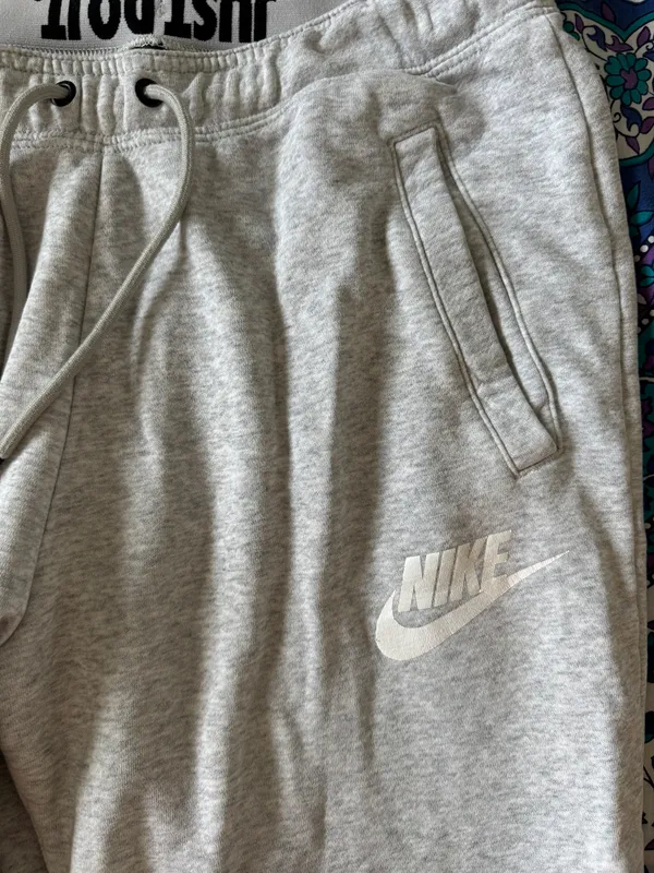 Nike Gray Sweatpants - Image 4