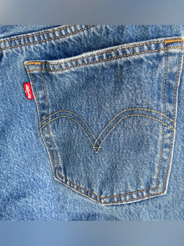 Levi’s 501 original cutoff denim shorts button fly medium blue wash raw hem 28 - Image 5