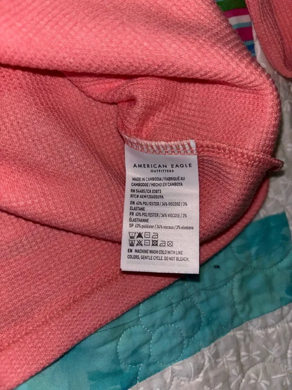 American Eagle Pink Turtleneck - Image 4