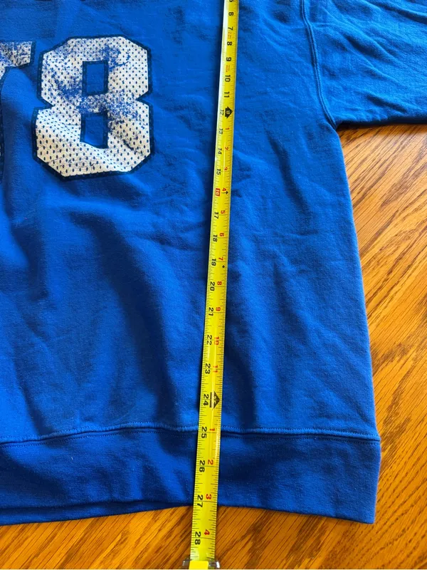 Tate McRae T8 Think Later Blue Tour Pullover Crewneck Sweatshirt Size XL - Image 8