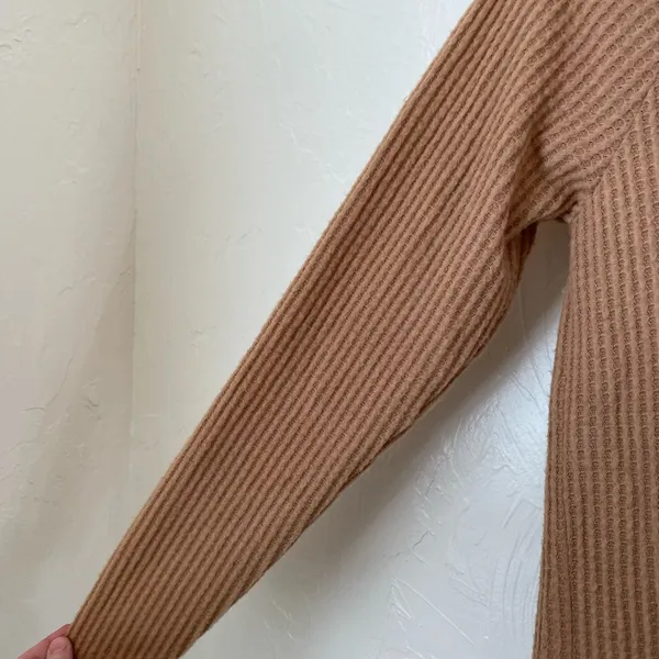 NWT Socialite long sleeve thermal▪️size M - Image 3