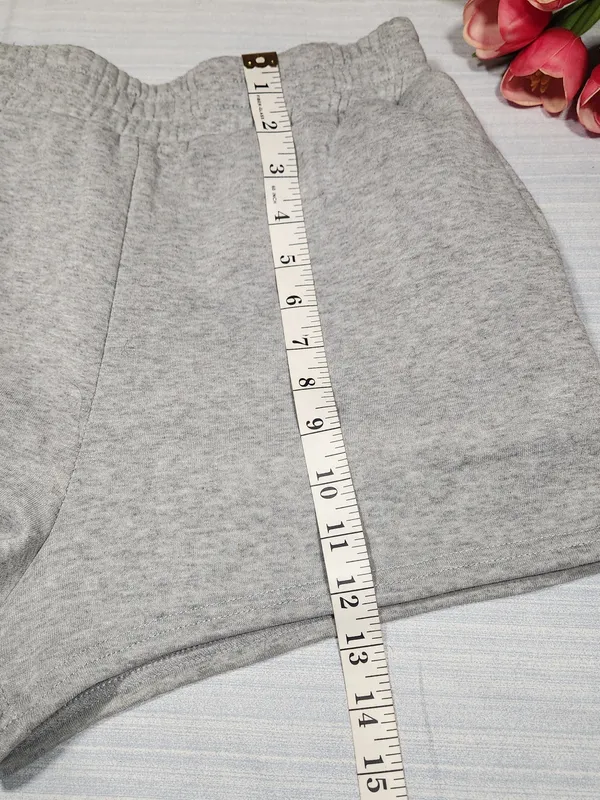 FCT Basics Grey Sweat Shorts Womens Large Elastic Waist Pockets Fleece Lounge - Image 3