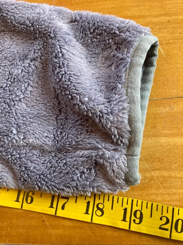 The North Face Women's Gray Plush Full Zip Teddy Fleece Jacket - Image 10