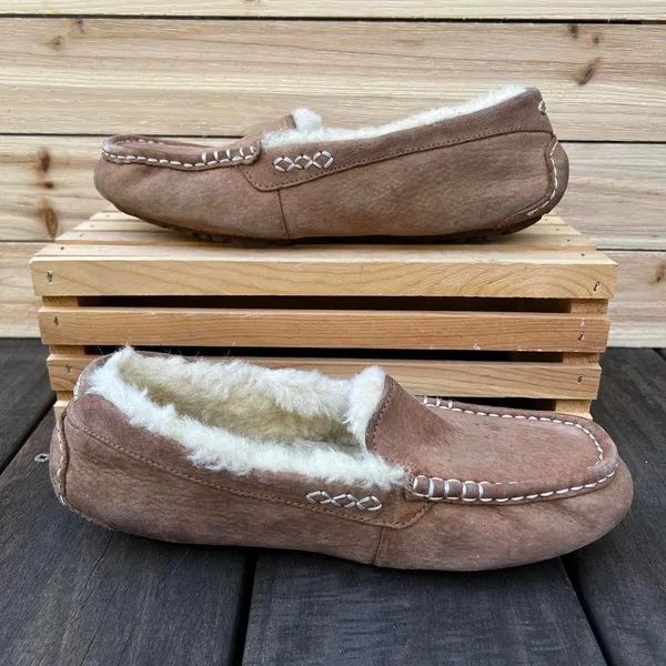 Tan UGG Ansley Slippers Seude Fuzzy Slip On Shoes Moccasins - Image 3