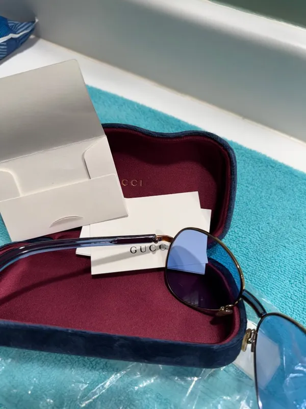 Gucci Gold Frame Blue Lenses Authentic Sunglasses - Image 8