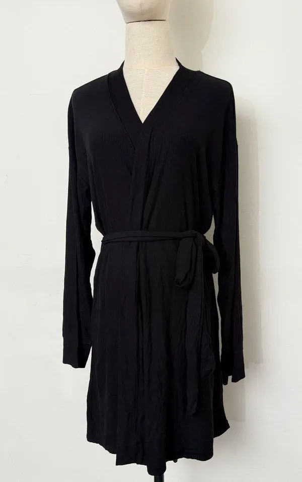 Skims Soft Lounge Robe In Onyx - Image 7