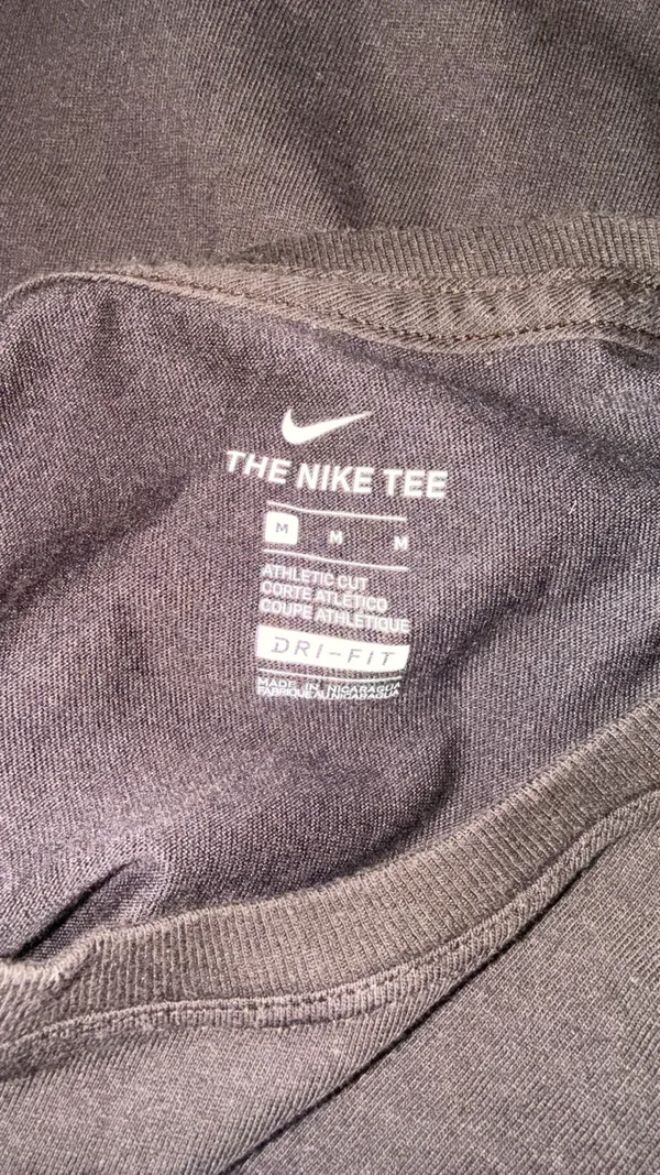Nike Tee Dri-Fit Women’s Short Sleeve Medium - Image 4