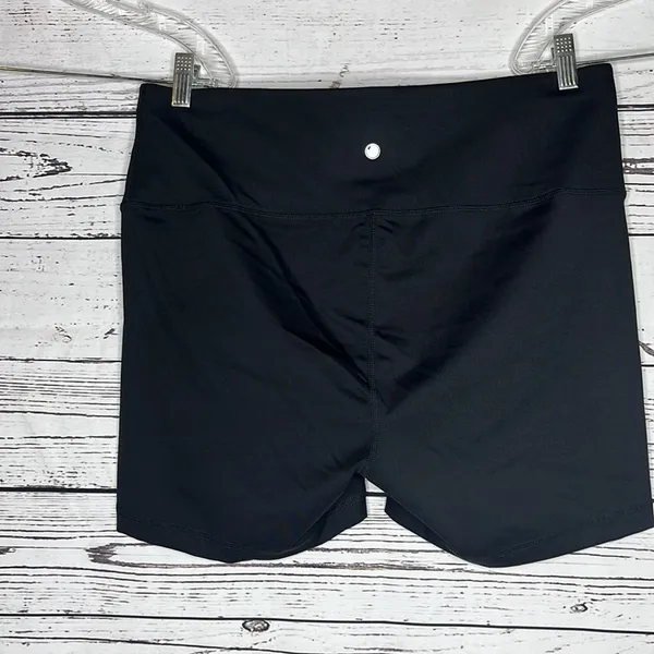 Yogalicious Lux Size 1X Black 5” Inseam Athletic Shorts - Image 3