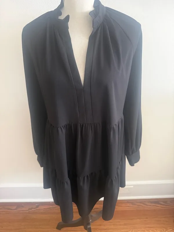 Amanda Uprichard Saffron Dress Black Tiered V neck Size M LIKE NEW! - Image 2