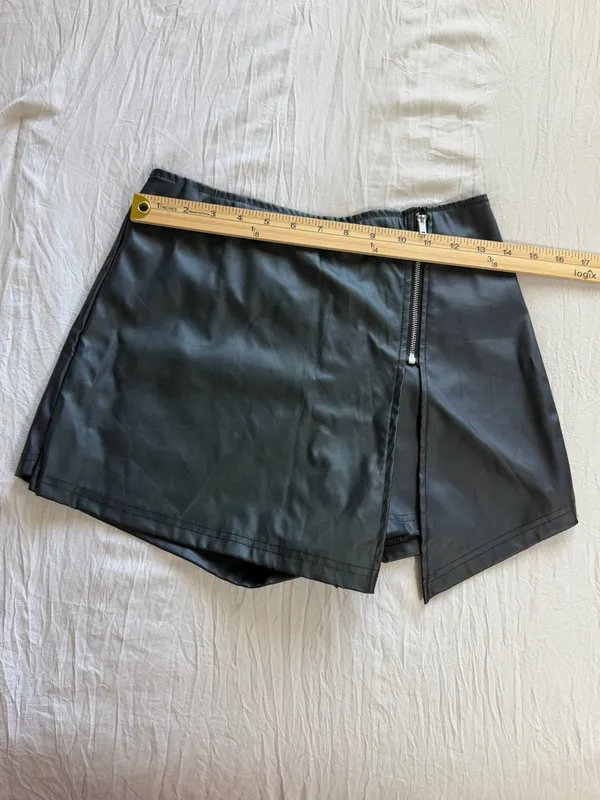 SheIn Black Faux Leather Mini Skirt with Elastic‎ Waist - Image 5