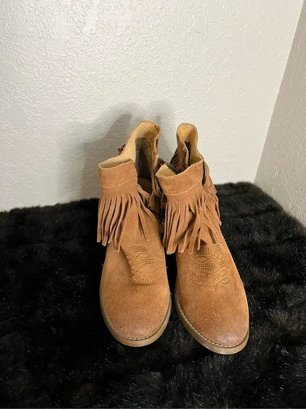 Womens Ariat Unbridled Rust Suede Fringe Ankle Boots Boho Sz. 8.5 - Image 2