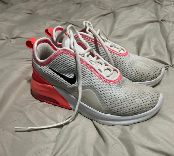 Nike Airs - Image 3