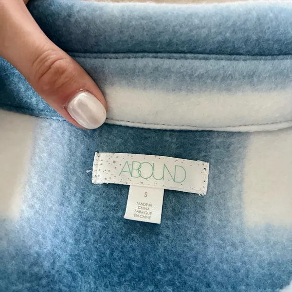 Abound Cropped Plaid Shacket - Image 4