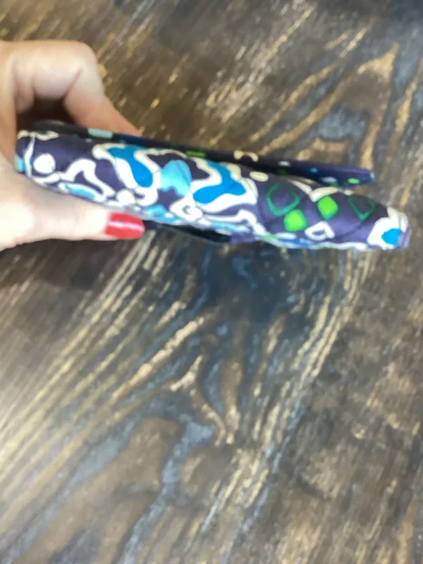 Vera Bradley Quilted Wallet in Ink Blue Medallion Print - Image 10