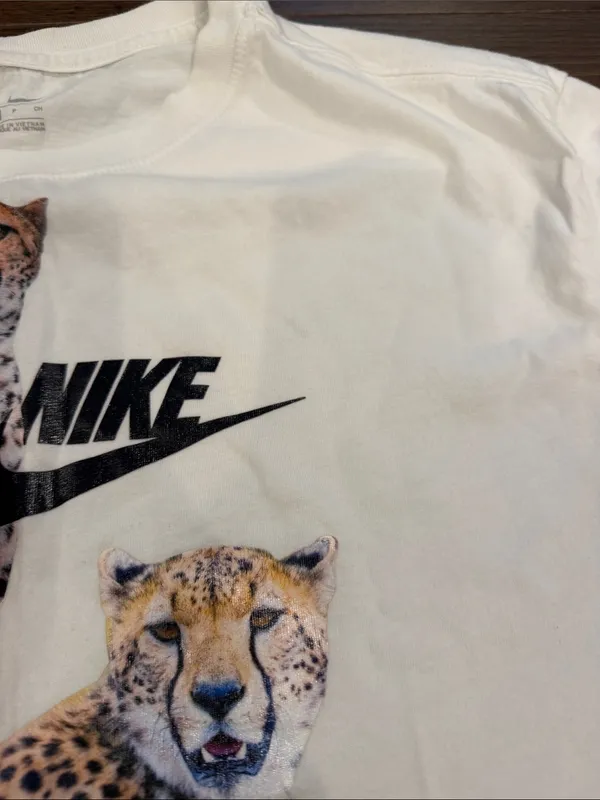 Nike Oversized White Cheetah Print T-Shirt Size Small - C1 - Image 5