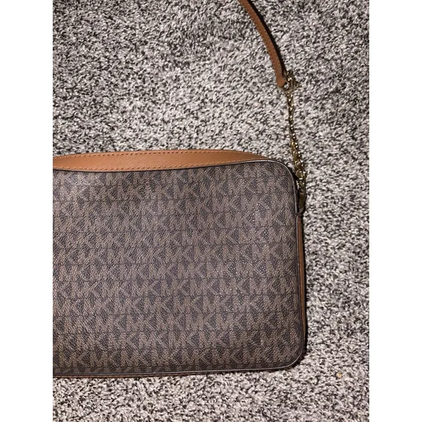 Michael Kors Jet Set Signature Brown Crossbody Bag - Image 5