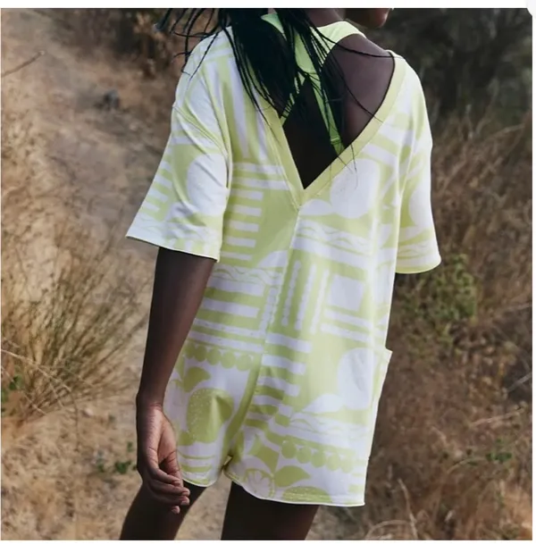 Free People Hot Shot Printed Tee Romper in Sunday Market Zest sz S NWT $70R - Image 3