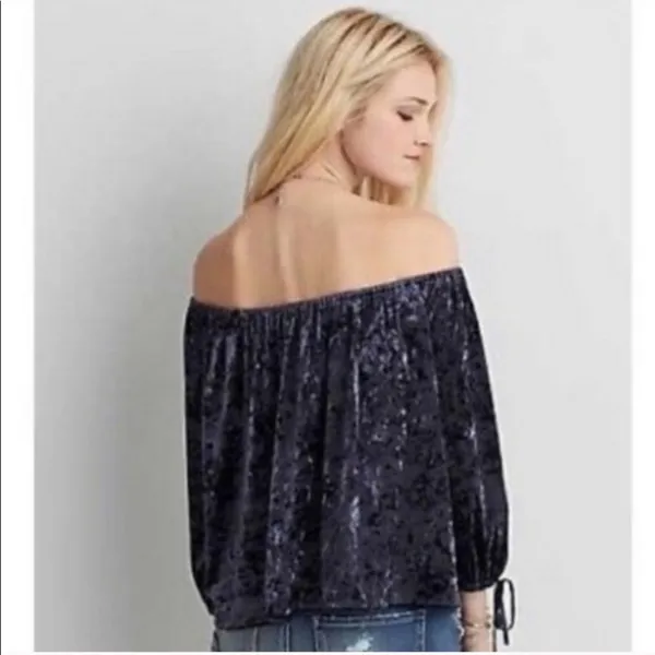 American Eagle Navy Blue Velvet Off Shoulder Top Size XXL - Image 2