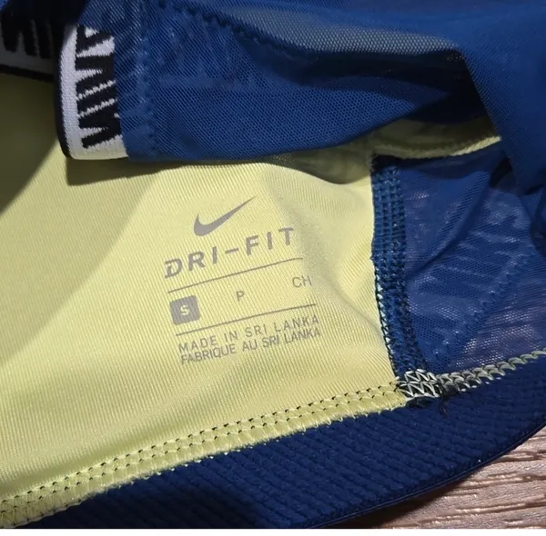 Nike Sports Bra - Image 6