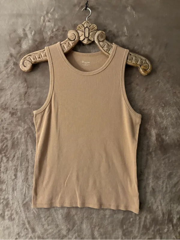 No Boundaries Tan Ribbed Tank Top Women’s Size L - Image 4